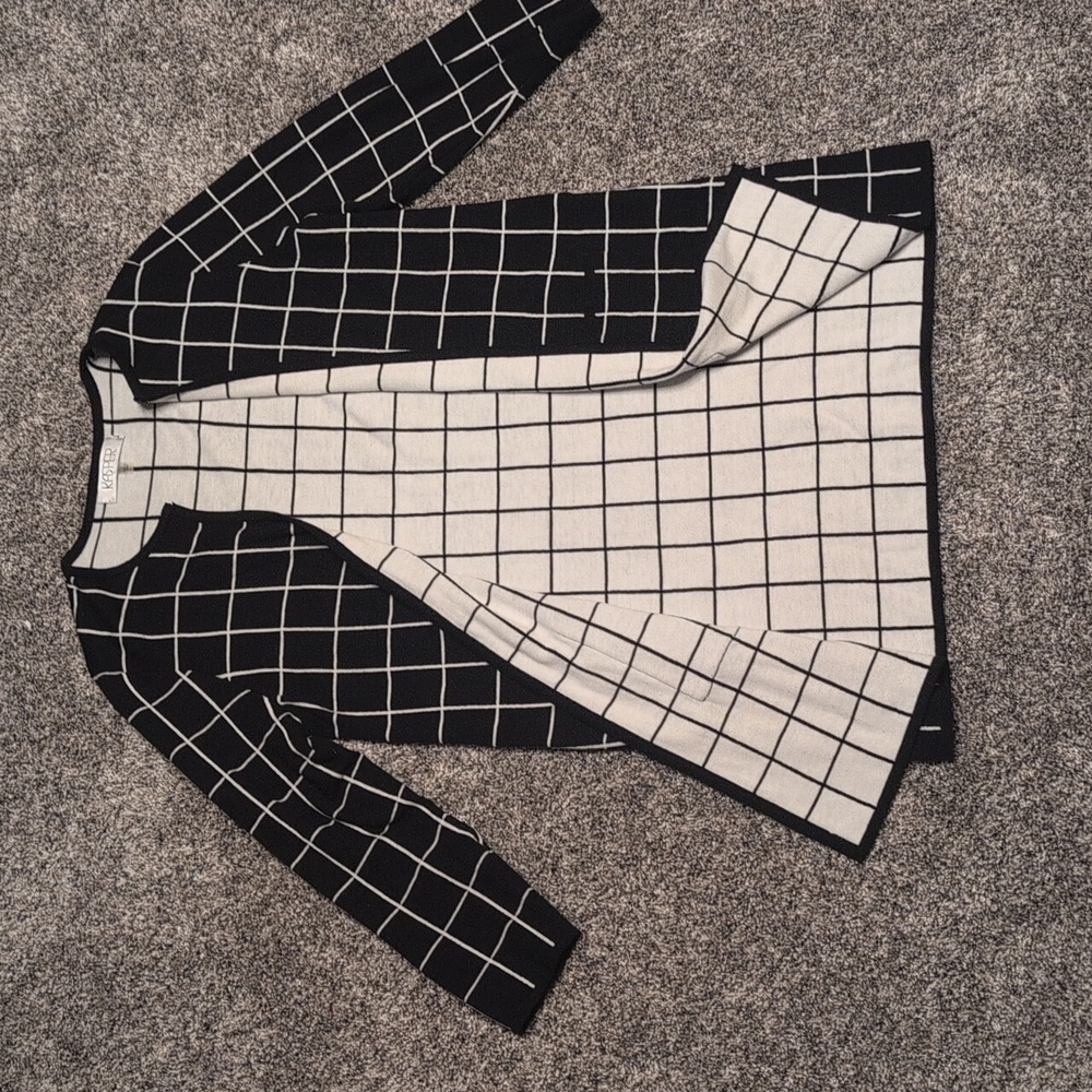 Kasper Black and White Checkered Women's Cardigan